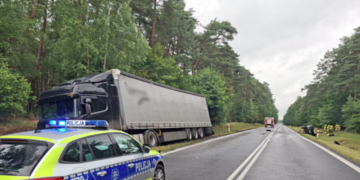 Tragiczny wypadek na DK11 w Jastrowiu. Nie żyje 48-letnia kobieta